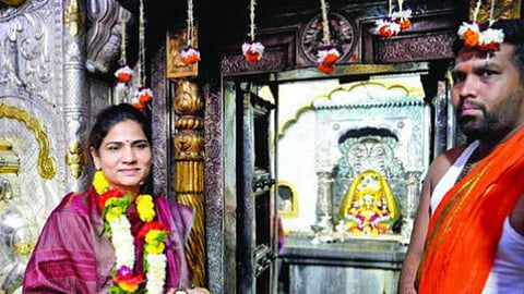 Dr. Smita Jadhav