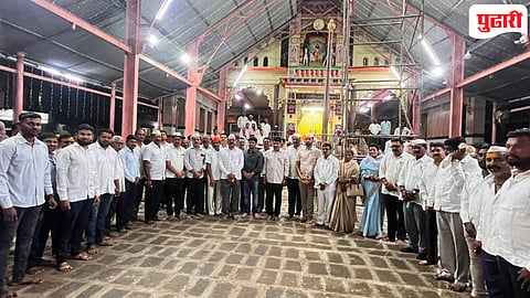 आमदार सतेज पाटील यांच्यासमवेत नूतन संचालक  शेतकरी व दुध उत्पादक. 