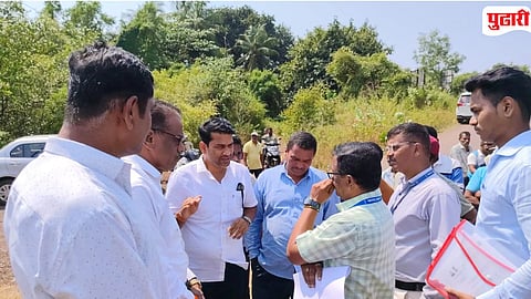  पोलिसांनी दोन दिवसांत निर्णय न घेतल्यास देवगड पोलीस ठाण्यासमोर ‘जेलभरो’ आंदोलन करण्याचा इशाराही   दिला.