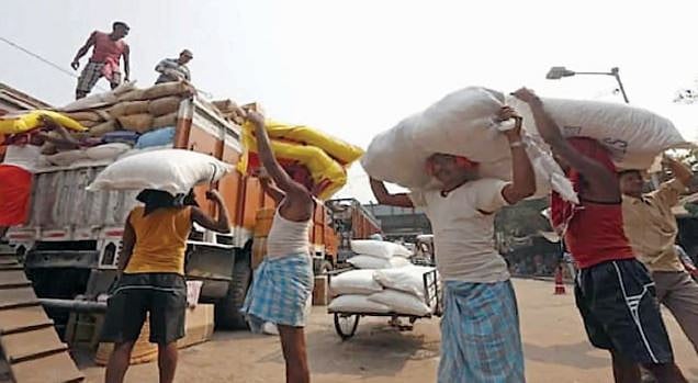 Mathadi Workers: कंपन्यांतील आधुनिकीकरणामुळे माथाडी कामगांरावर टांगती तलवार
