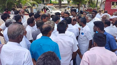 போராட்டம்