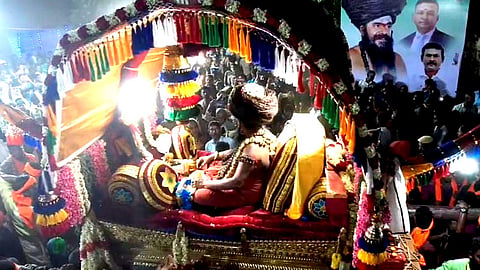 adheenam