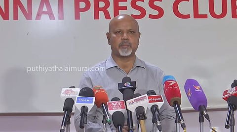 ஜிஎஸ்டி இணை இயக்குநர் பாலமுருகன் 