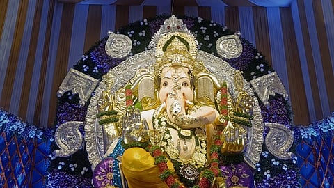 gold and silver ganesha idol