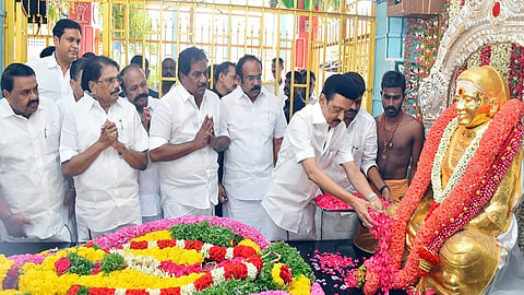 தேவர் நினைவிடத்தில் முதல்வர் மரியாதை