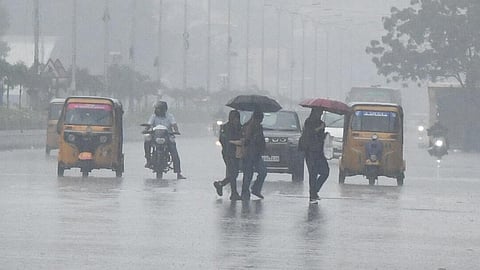 heavy rain in tamilnadu next 24 hours on 7 districts