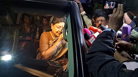 சசிகலா