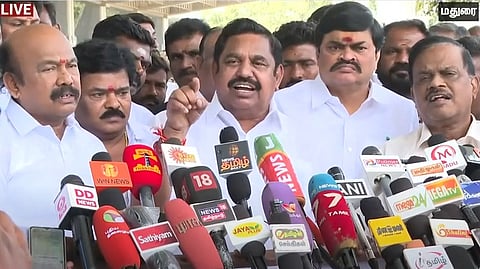 முன்னாள் முதல்வர் எடப்பாடி பழனிசாமி