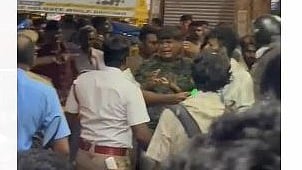 பிரச்சனை செய்த இளைஞர்