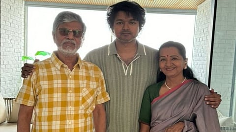 விஜயின் குடும்ப புகைப்படம்