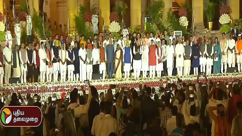 மத்திய அமைச்சரவை| அமைச்சர்களுக்கு துறைகள் ஒதுக்கீடு!/pm modi led union cabinet departments announced