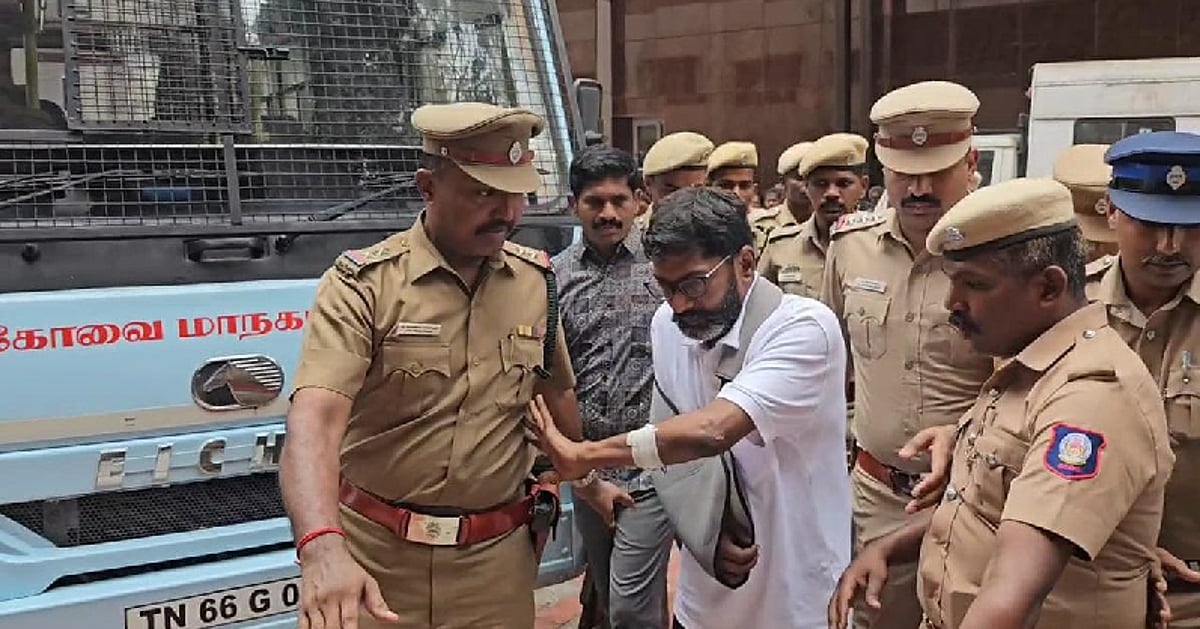 கஞ்சா வழக்கில் ஆஜராகவில்லை... சவுக்கு சங்கருக்கு நீதிமன்றம் பிடிவாரண்ட்!