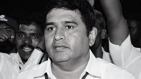 ஆம்ஸ்ட்ராங் 