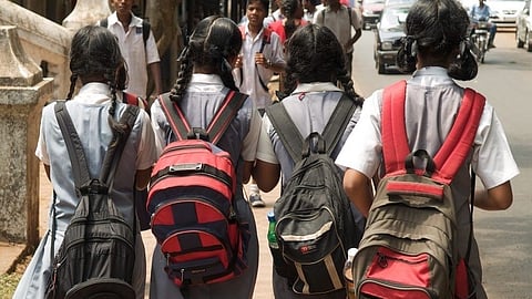 பள்ளிக் குழந்தைகள்