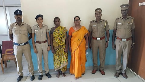 Accused with police