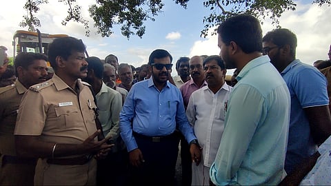 சார் ஆட்சியர் கோகுல் கேள்வி