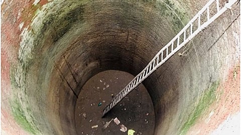 அஜ்னாலா கிணறு