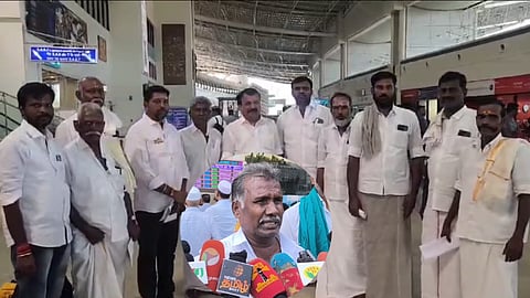 “மத்திய அமைச்சரை சந்திக்க செல்பவர்கள் எங்கள் சங்கத்தை சேர்ந்தவர்களே அல்ல” - விவசாய சங்கத்தினர்!