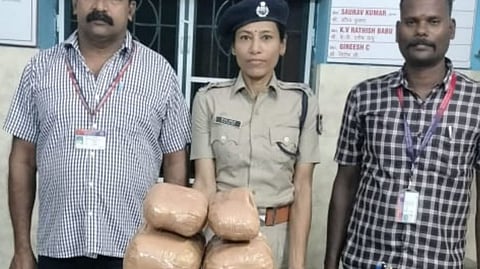 9 கிலோ கஞ்சா பறிமுதல் 