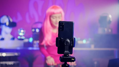 girl 15 shot dead by father over tiktok videos in pakistan