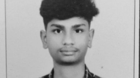 இளைஞர் வெட்டிக் கொலை 