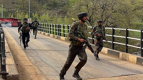 central government withdraws security for pakistan embassy in delhi