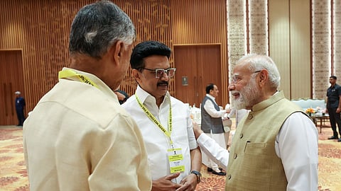 முக ஸ்டாலின் - பிரதமர் மோடி