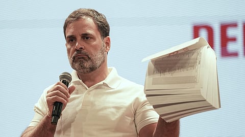 congress launches campaign urging people to register votes