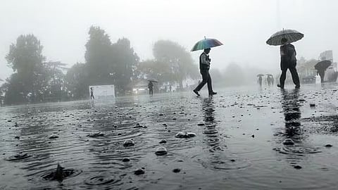 Heavy rain warning for 4 districts in tommorrow
