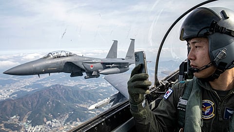 Pilot Takes Selfie Mid-Air 