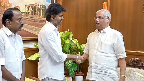Sengottiyan , Vijay & Rajendra Vishwanath Arlekar 