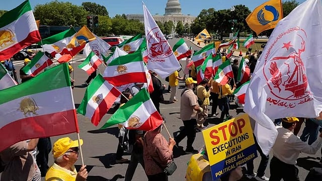 protest against executions in iran 