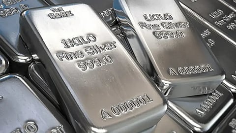 Why Silver Prices Are Rising Rapidly in India?