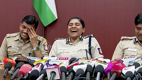 10 வயது சிறுமி கொலை - சிரித்த அதிகாரிகள்