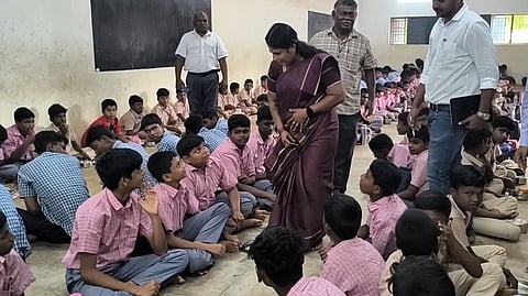 சமூகநலத் துறை அமைச்சர் ஜெகதீஸ்வரி ஆய்வு 