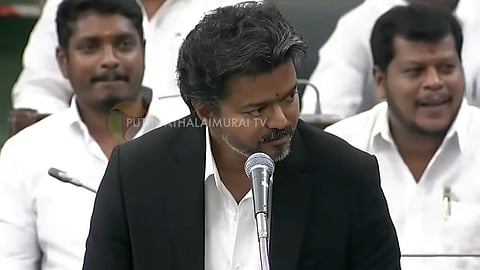 opposition to cm vijay speech dmk MLAs create a ruckus in the assembly