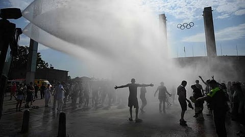 Deadly Heatwave Scorches the US and Europe, Claims 3,700 Lives