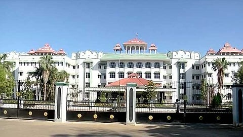 Temporary work can be provided to the families of those who died in madurai HC Orders