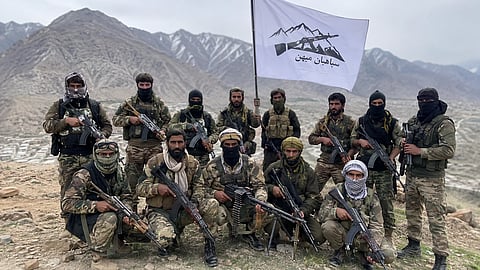 Anti-Taliban fighters seized Afghan district