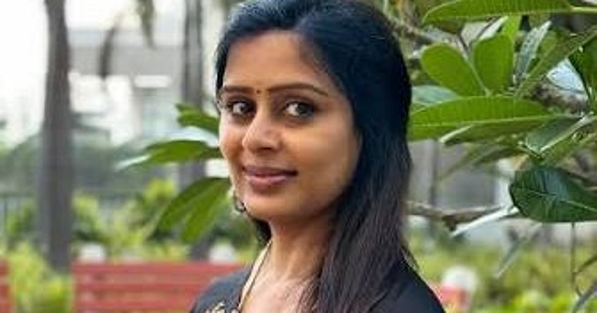 விமான நிலையத்தில் நடிகை லதா ராவ் அவதி