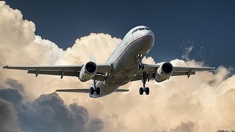 Turkish Airlines plane flies through a storm three times