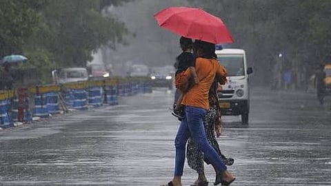 Heavy rain with  warning issued for 17 Tamil Nadu districts