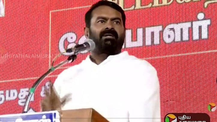 ஓட்டுப் போடப் போற பொண்ணே ஒதுங்கி நிக்காத! - பாட்டுப்பாடி வாக்கு சேகரித்த சீமான்!!