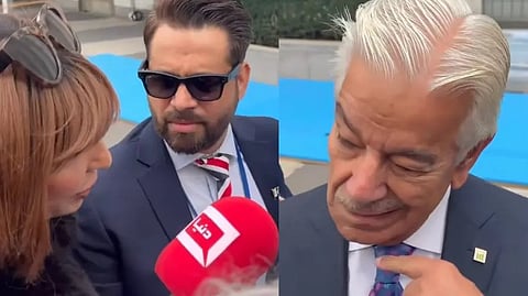 Pakistani Minister issues warning for  female Afghan journalist 