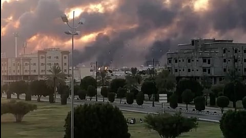 Houthis Hit Saudi Oil Supply