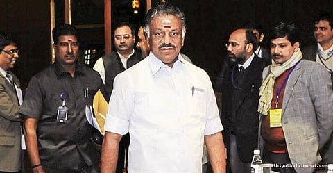 சட்ட வல்லுனர்களுடன் முதலமைச்சர்  ஆலோசனை