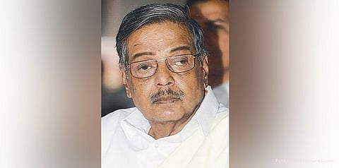 ஆட்சியைக் கவிழ்க்க வேண்டும் என்பதுதான் திமுகவின் நோக்கம்: பண்ருட்டி ராமச்சந்திரன்