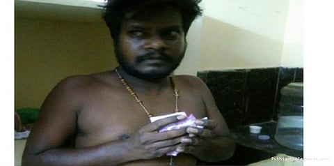 ஆர்.கே நகரில் நடத்திய சோதனையில் 12 லட்சம் பறிமுதல்
