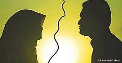 முத்தலாக்கை பயன்படுத்தி பெண்களும் விவகாரத்து பெறலாம்