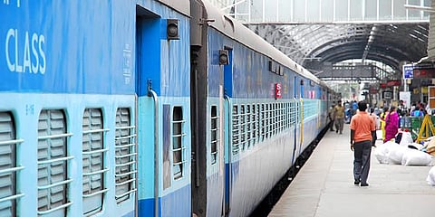 ரிசர்வேஷன் சீட் கிடைக்கல: ரயில்வே-க்கு அபராதம்!